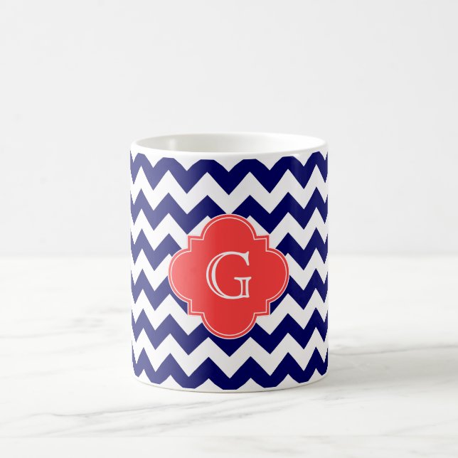 Navy WhZickzack Zigzag Coral Quatrefoil Monogramm Kaffeetasse (Mittel)