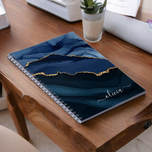 Navyblaue Achat-Geode mit goldenem Monogramm Notizblock