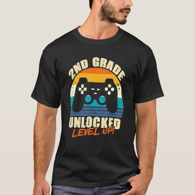 ND Level Unlocks Spiel auf 2. Stufe zurück auf T-Shirt (Vorderseite)