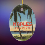 Neapel Florida mit Vintager Anlegestelle Keramik Ornament<br><div class="desc">Neapel,  Florida mit einem Vintage-Image des Pier,  Palmen und Strand.</div>