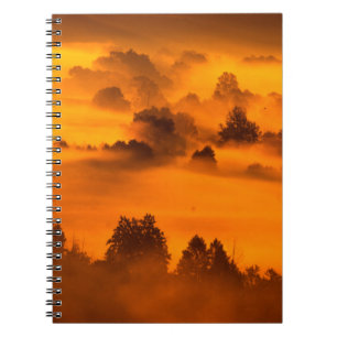 Nebel am Morgen über den Fluss Notizblock