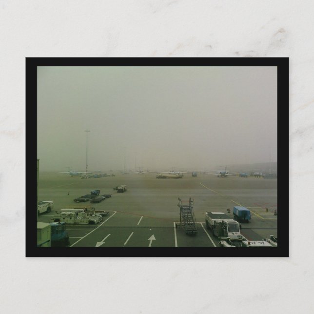 Nebel an Flughafen Amsterdams Schiphol Postkarte (Vorderseite)