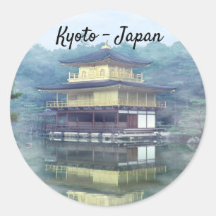 Nebel auf dem Golden Pavillon Runder Aufkleber