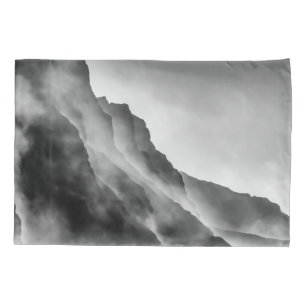 Nebel auf den Felsen Kissenbezug