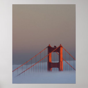 Nebel zieht durch die Bucht von San Francisco und  Poster