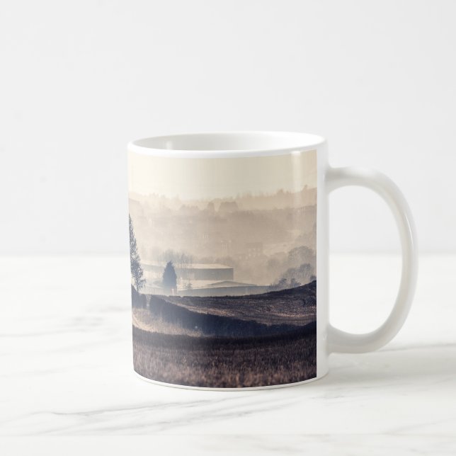 Nebelige Feld-Landschaft Tasse (Rechts)