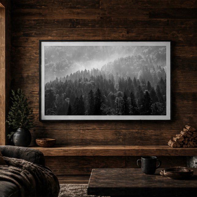 Nebeliger Kiefernwald Schwarz-Weiß-Landschaft Poster (Von Creator hochgeladen)