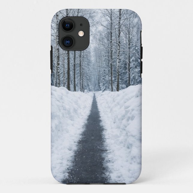 Nebeliger Winterwaldweg Winterlandschaft Case-Mate iPhone Hülle (Rückseite)