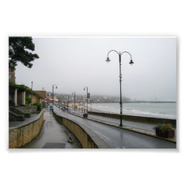 Nebliger Morgen in Scarborough Fotodruck