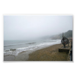 Nebliger Strand von Scarborough Fotodruck