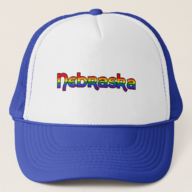 Nebraska Rainbow text Hat Truckerkappe (Vorderseite)