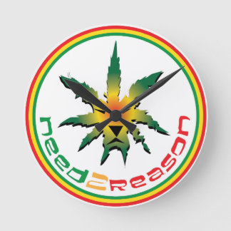 Need2Reason Special Edition Runde Wanduhr