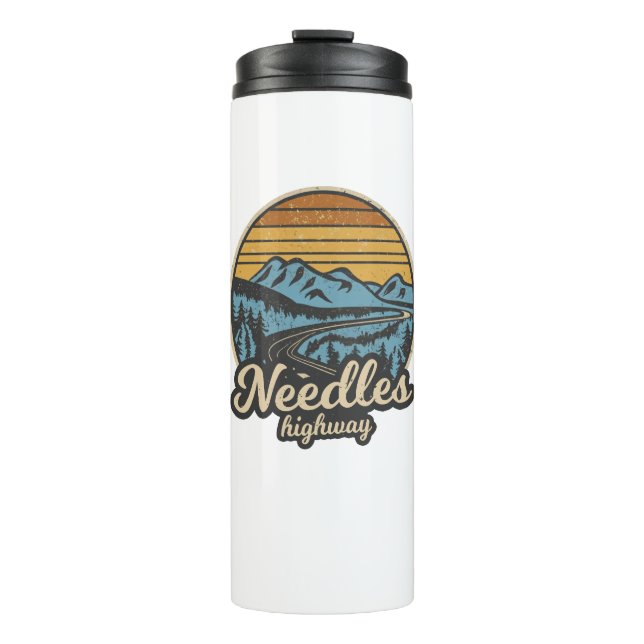 Needles Highway South Dakota Retro Thermosbecher (Vorderseite)
