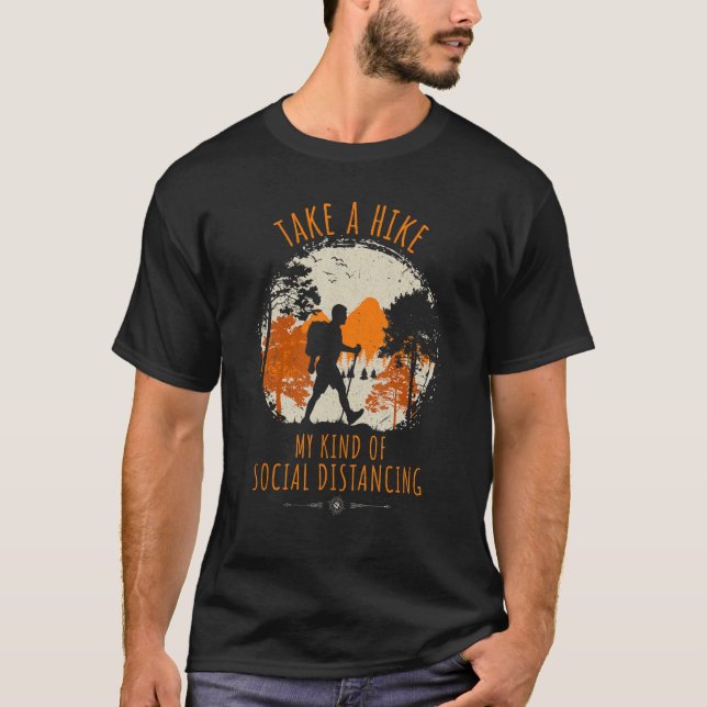 Nehmen Sie ein sozial abwechslungsreiches Camping T-Shirt (Vorderseite)