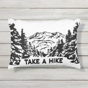 Nehmen Sie eine monochrome Berglandschaft zu Wande Kissen Für Draußen