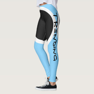 Neigen des hellblauen Entwurfs Leggings