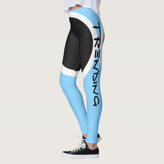Neigen des hellblauen Entwurfs Leggings (Links)