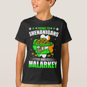 Neigt zu Schabernack und Unfug Lustiger St. Patric T-Shirt