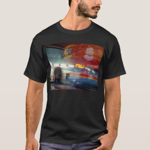 Neigung-EIN-Whirl T-Shirt