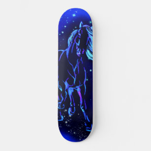 Neon Blue Horning in Mondlicht Nacht Skateboard