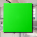 Neon Electric Green Solid Color | Classic |elegant Fliese<br><div class="desc">Neon Electric Green Solid Color | Classic | elegant | Trendy | Stilvoll | Geschenk</div>