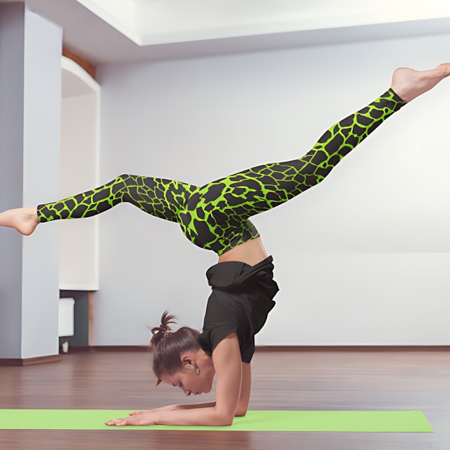 Neon Green Giraffe Spots Muster Leggings (Von Creator hochgeladen)