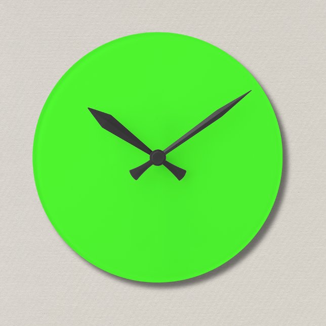 Neon Green Solid Color | Classic Runde Wanduhr (Von Creator hochgeladen)