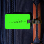 Neon Green Typografie, personalisieren Gepäckanhänger<br><div class="desc">Mit dem Neon Green Personalisiert Luggage Tag präsentieren wir Ihnen ein elegantes Neon Green Tag, in dem lebendige Farben und personalisierter Stil in einem eindrucksvollen Reisezubehör vereint werden. Dieses Gepäckanhänger ist mit einem auffallenden neongrünen Hintergrund gestaltet und verleiht Ihrem Reiseensemble einen Pop der Kühnheit, während Sie gleichzeitig sicherstellen, dass Ihr...</div>