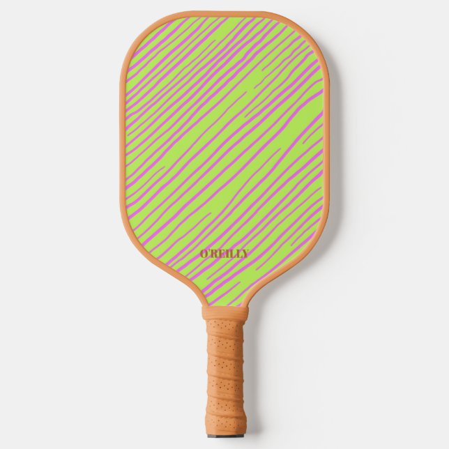 Neon Green und Brown Modern Monogram Pickleball Schläger (Vorderseite)