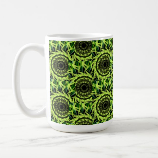 Neon Grün Hypnotischer Wirbel Abstract Geometrisch Kaffeetasse (Links)