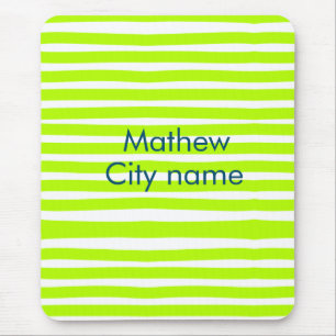 Neon-grüne gelbe Retro-Streifen mit Namen Stadtort Mousepad