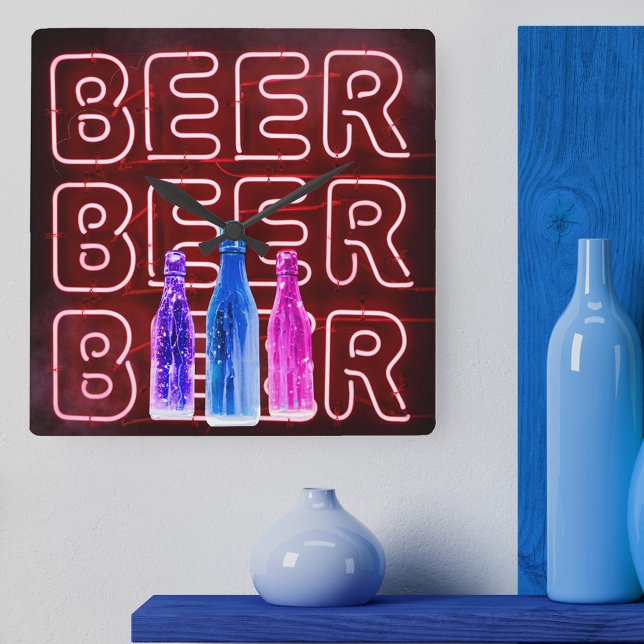 Neon LED Beer Sign Red Quadratische Wanduhr (Beer Clock with mock neon bar sign design.)