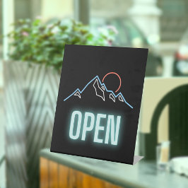 Neon Mountain Range Open Sockelschild