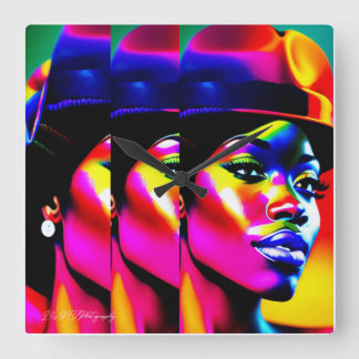 NEON MUSE: Elektrische Irisierung Quadratische Wanduhr