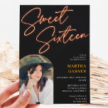Neon orange Schrift lustiges Foto Bogen Sweet 16 Einladung<br><div class="desc">Ein kühnes,  helles Neon Orange Sign Script mit Foto Bogen süße 16 Geburtstagsfeier Einladung auf schwarz.</div>