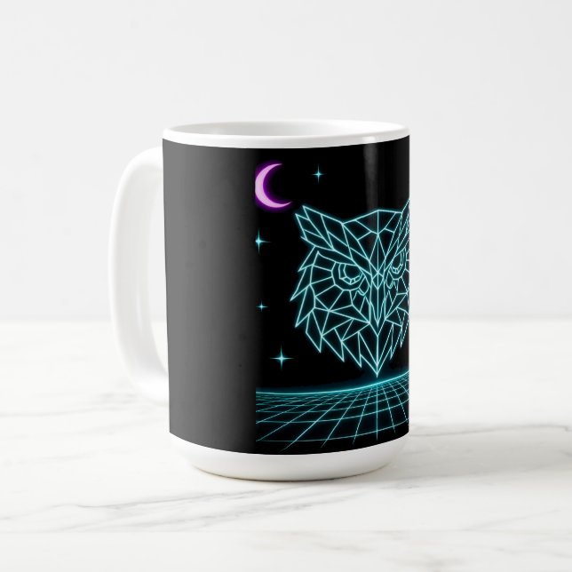 Neon Owl Synthwave - Retro Night Watcher Kaffeetasse (Vorderseite Links)