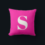 Neon Pink Initial Mit Monogramm Outdoor Pillow Kissen<br><div class="desc">Neon Pink Initial Mit Monogramm Outdoor Kissen. Dekoratives Kissen im Freien mit einem Single. Schnell und einfach personalisieren.</div>