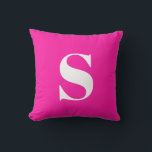 Neon Pink Initial Mit Monogramm Outdoor Pillow Kissen<br><div class="desc">Neon Pink Initial Mit Monogramm Outdoor Kissen. Dekoratives Kissen im Freien mit einem Single. Schnell und einfach personalisieren.</div>