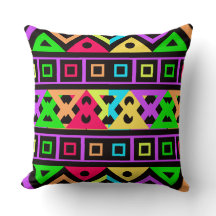 Neon Rainbow Geometric Pattern auf Schwarz