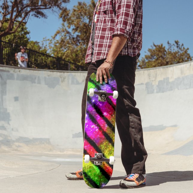 Neon-Regenbogen-Schimmer-Streifen Skateboard (Außenbereich 2)