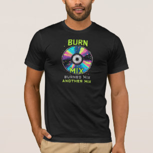 Neon-Retro-CD-Grafikdesign im Burn-Mix-Stil T-Shirt