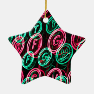 Neon-Schreibmaschinentasten Nahaufnahme Keramik Ornament