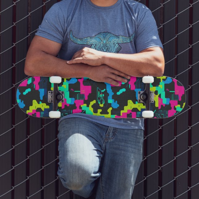 Neon-Tarnmuster Skateboard (Außenbereich 3)