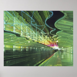 Neonbeleuchtung im Korridor des O'hare Airport, Poster
