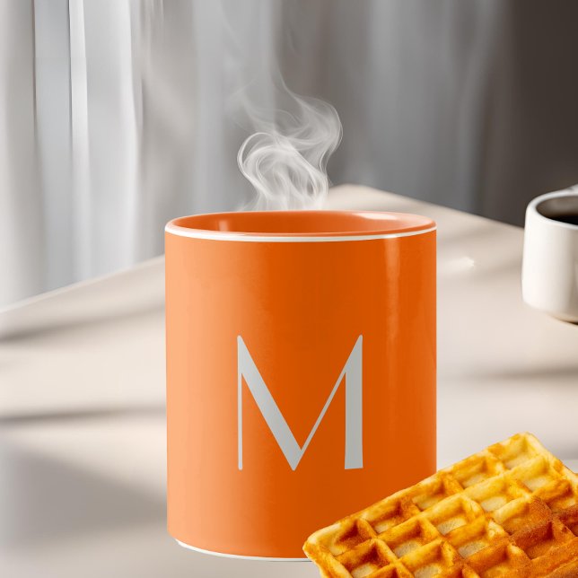 Neonorange - Monogramm hinzufügen Zweifarbige Tasse (Von Creator hochgeladen)