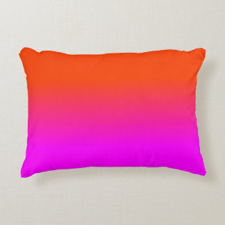 Neonorange und Pink Ombre Schatten-Farbe Dekokissen