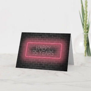 Neonschild zum 95. Geburtstag auf Backstein Karte