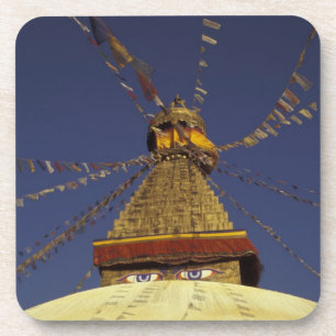 Nepal, Kathmandu. Unter Gebetsflaggen, wachsam Untersetzer