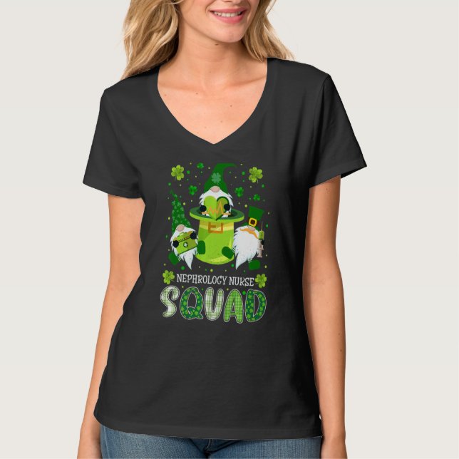 Nephrologie Nurse Squad Pflege St Patrick Day Gnom T-Shirt (Vorderseite)