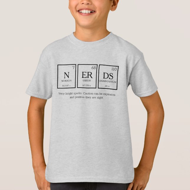 Nerd Periodische Tischelemente Chemie maßgeschneid T-Shirt (Vorderseite)